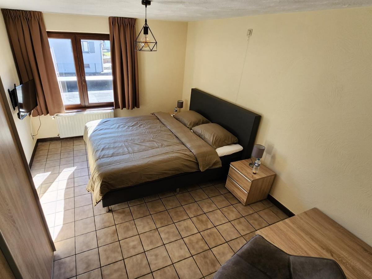 اله Hotel Au Central المظهر الخارجي الصورة